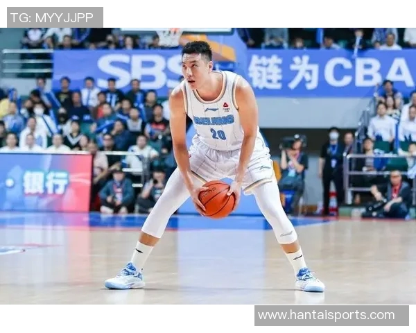 翟晓川：从篮球场上的拼搏到生活中的坚持与成长之路